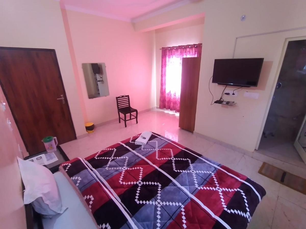 Hotel Govind Palace Rishīkesh Extérieur photo